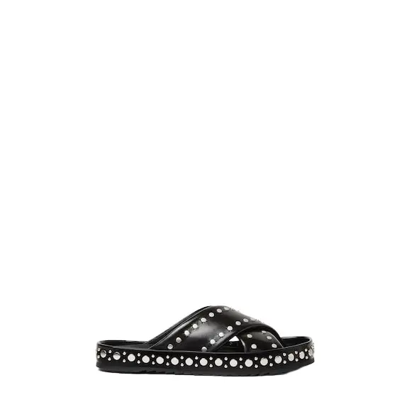 Fendi Two wide bands cross in a symmetrical embrace to create