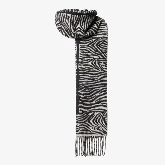Fendi Rectangular double-sided scarf with an all-over archive | Thumbnail 3 Fendi Rectangular double-sided scarf with an all-over archive | Thumbnail 3