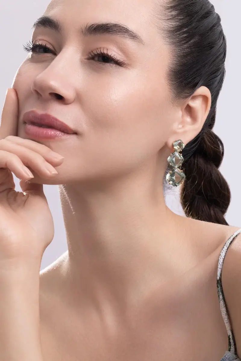 GOSHWARA Prasiolite Cushion Three Stone Gossip Earrings | Thumbnail 2