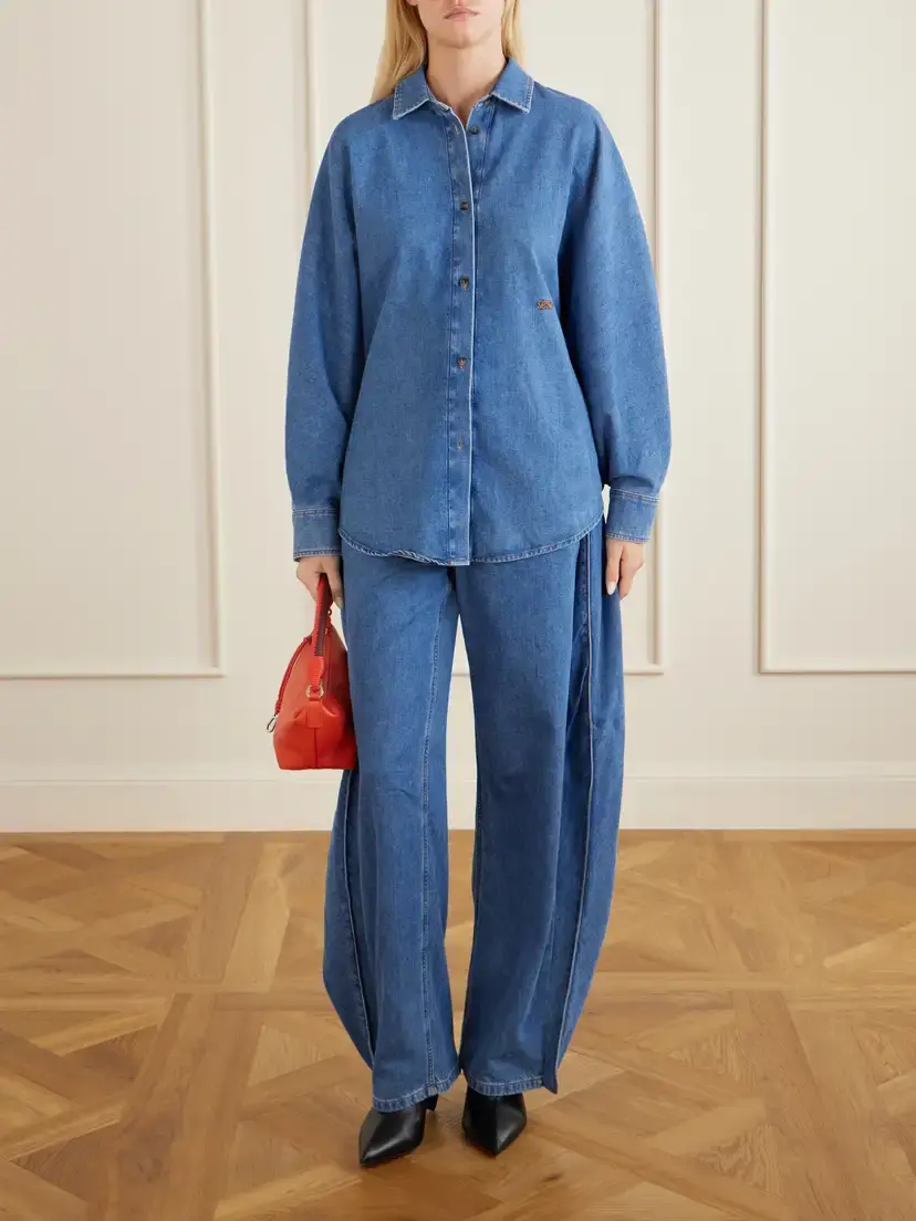 Loewe Cala Leather Shoulder Bag | Thumbnail 3