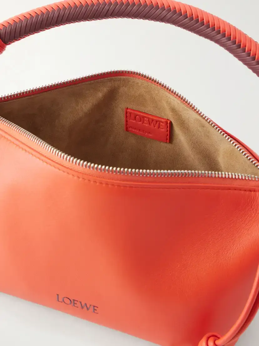 Loewe Cala Leather Shoulder Bag | Thumbnail 6