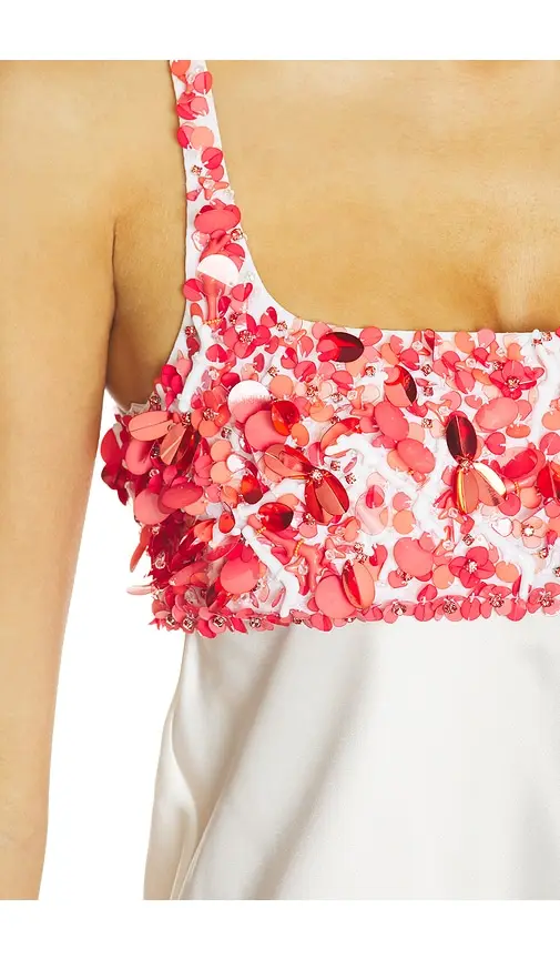 Retrofête Winifred Embroidered Dress | Thumbnail 4 Retrofête Winifred Embroidered Dress | Thumbnail 4