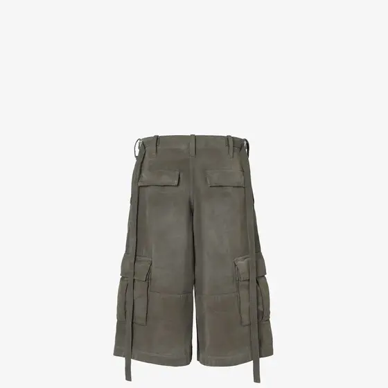 Fendi Utility-inspired Bermuda shorts, featuring a mid-rise | Thumbnail 2 Fendi Utility-inspired Bermuda shorts, featuring a mid-rise | Thumbnail 2