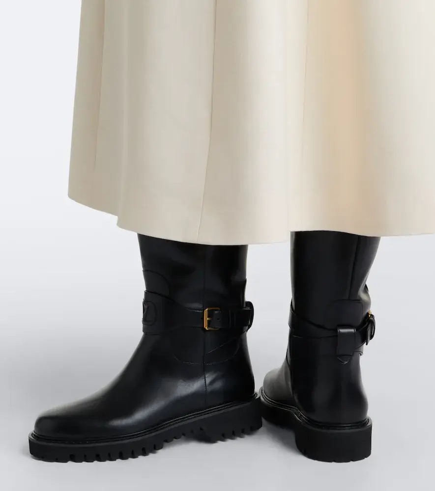 Valentino Garavani VLogo leather knee-high boots | Thumbnail 5 Valentino Garavani VLogo leather knee-high boots | Thumbnail 5