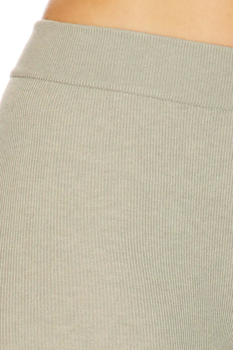 Fear of God Essentials Rib Knit Capri Pant | Thumbnail 7