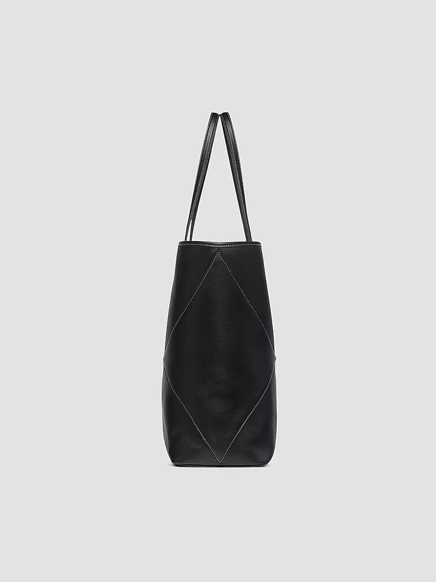 MCM Women's Dia Extra-Large Leather Shopper Tote Bag | Thumbnail 3 MCM Women's Dia Extra-Large Leather Shopper Tote Bag | Thumbnail 3
