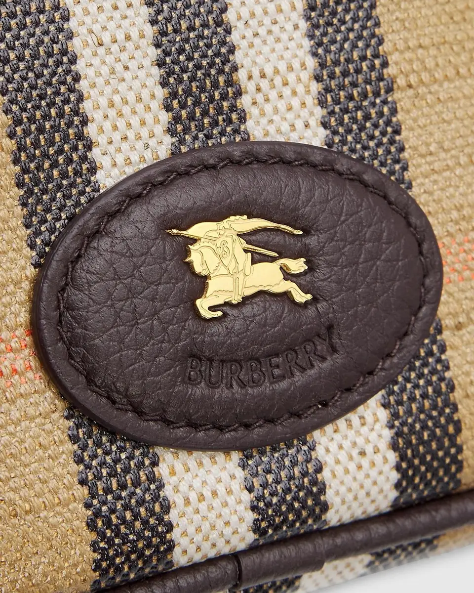 Burberry Highlands Makeup Pouch | Thumbnail 6 Burberry Highlands Makeup Pouch | Thumbnail 6