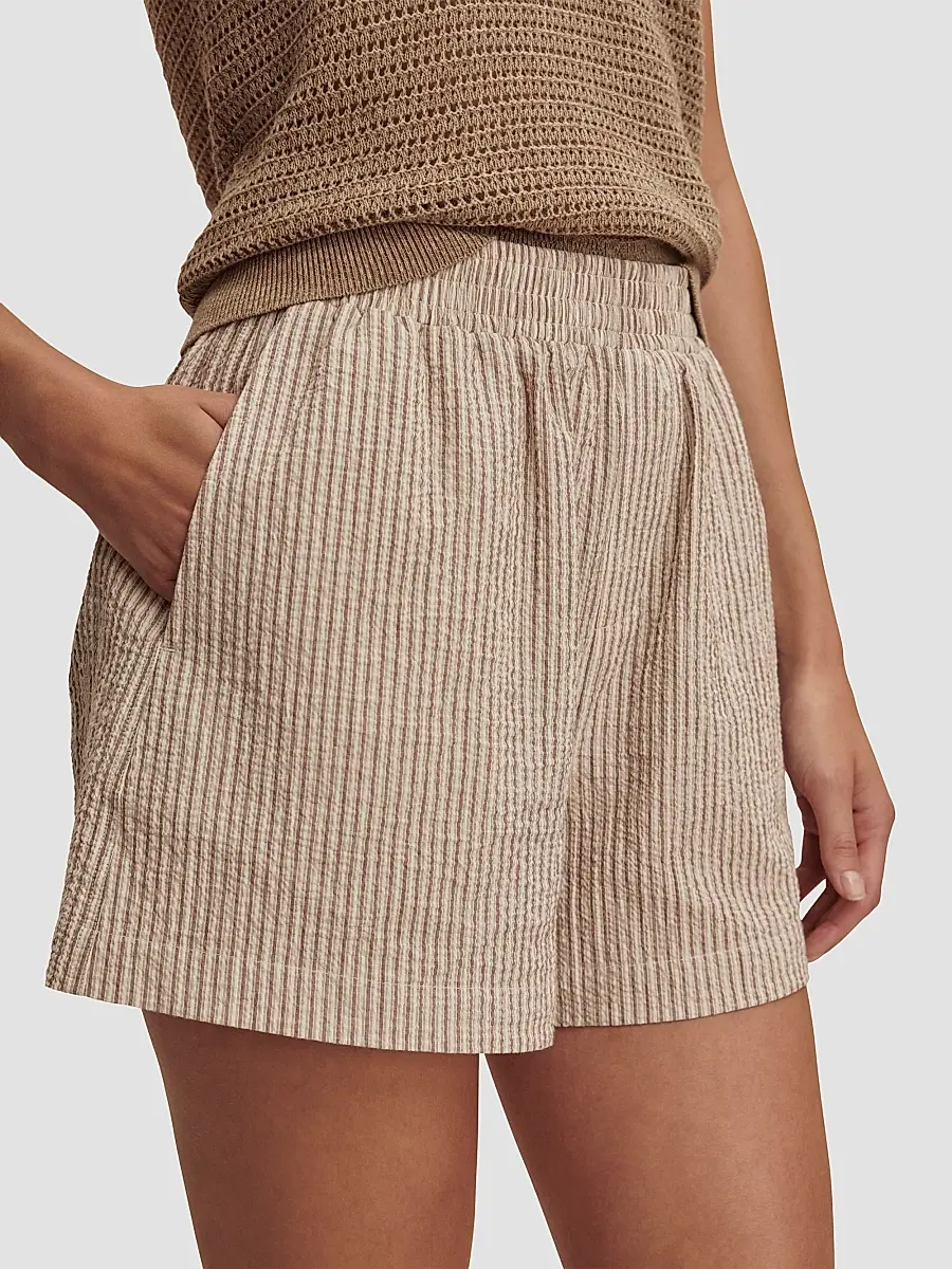 Varley Women's Darina Striped Stretch-Cotton Seersucker Shorts | Thumbnail 4 Varley Women's Darina Striped Stretch-Cotton Seersucker Shorts | Thumbnail 4