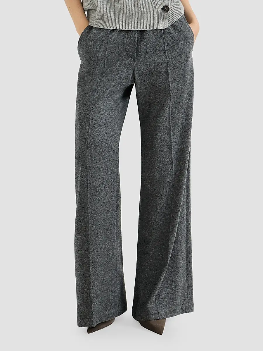 Brunello Cucinelli Women's Cashmere Jersey Pleated Wide Track Trousers | Thumbnail 4 Brunello Cucinelli Women's Cashmere Jersey Pleated Wide Track Trousers | Thumbnail 4