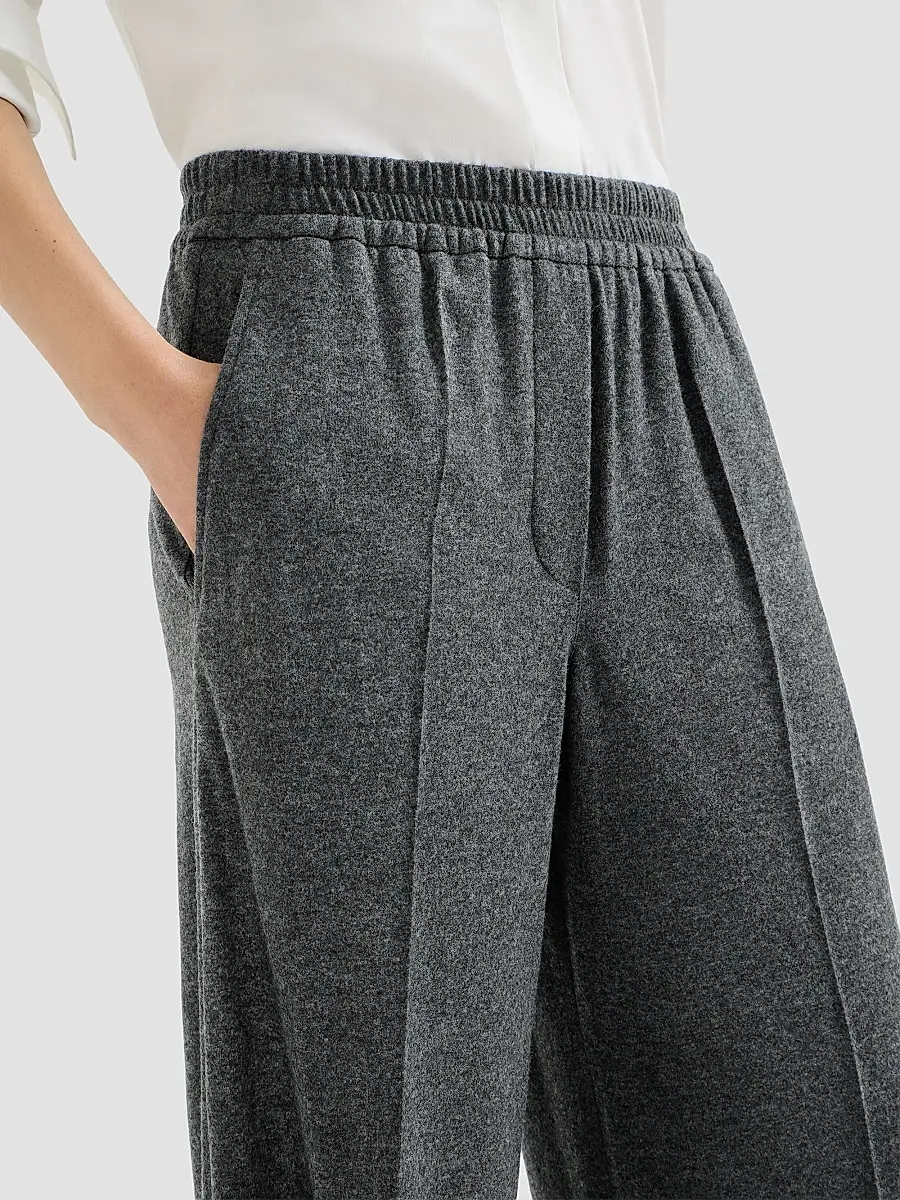 Brunello Cucinelli Women's Cashmere Jersey Pleated Wide Track Trousers | Thumbnail 5 Brunello Cucinelli Women's Cashmere Jersey Pleated Wide Track Trousers | Thumbnail 5