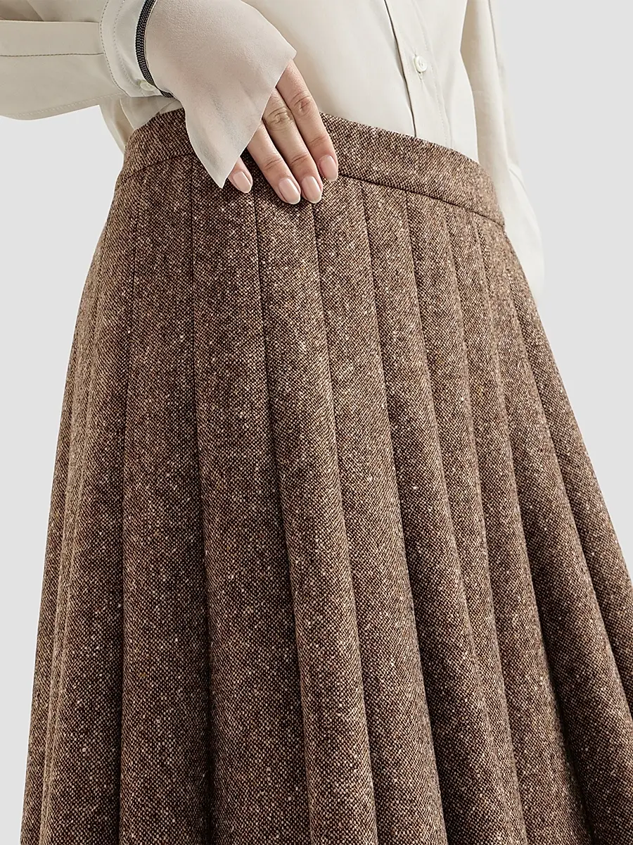 Brunello Cucinelli Women's Virgin Wool Donegal Pleated Skirt | Thumbnail 5 Brunello Cucinelli Women's Virgin Wool Donegal Pleated Skirt | Thumbnail 5