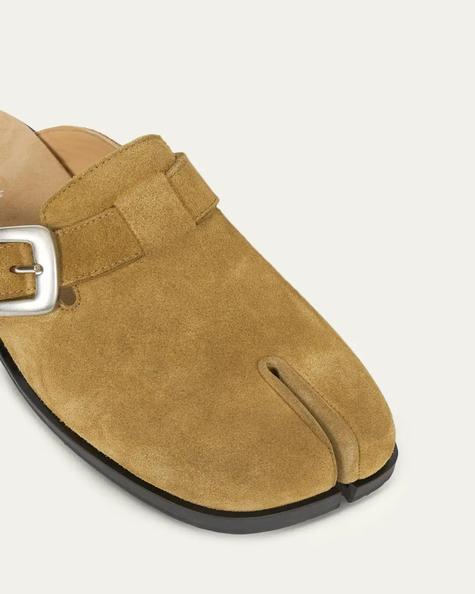 Maison Margiela Men's Tabi Anatomic Split-Toe Suede Mules | Thumbnail 4
