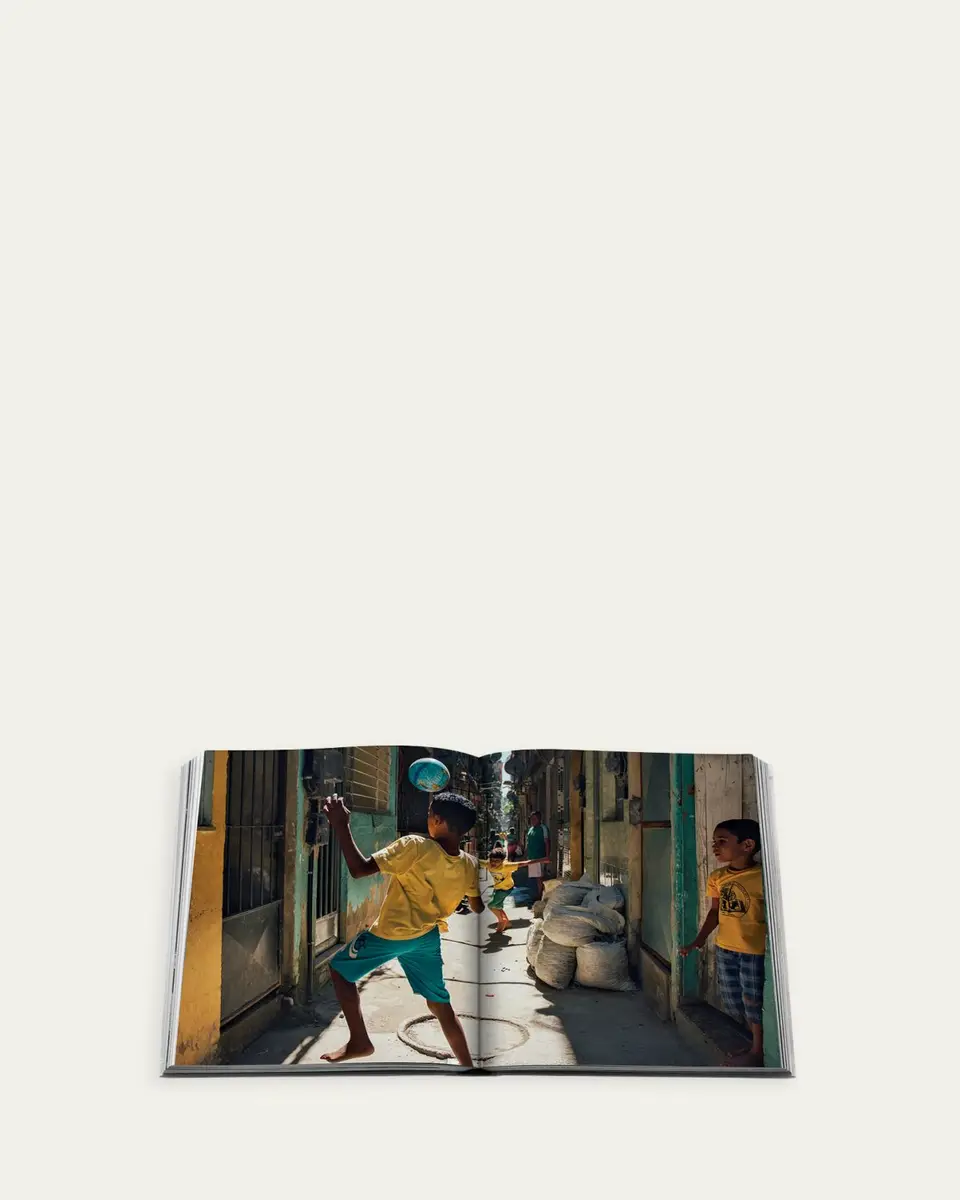 ASSOULINE "Football Roots: The Spirit of the Game" Book by Sam Robles | Thumbnail 4 ASSOULINE "Football Roots: The Spirit of the Game" Book by Sam Robles | Thumbnail 4