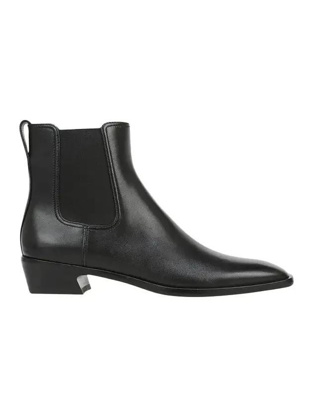 Ari Leather Chelsea Boots Ari Leather Chelsea Boots