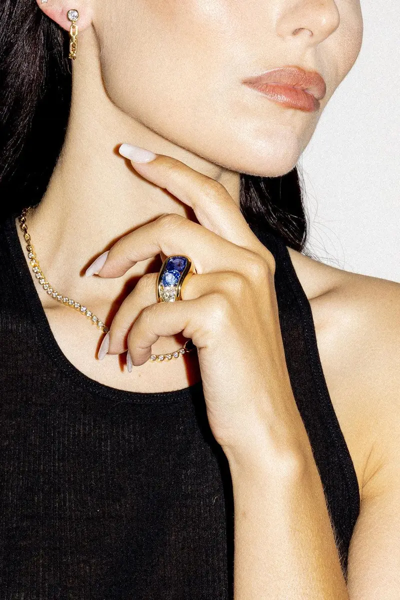 Uniform Object Diamond Blue Sapphire Cascade Ring | Thumbnail 3 Uniform Object Diamond Blue Sapphire Cascade Ring | Thumbnail 3