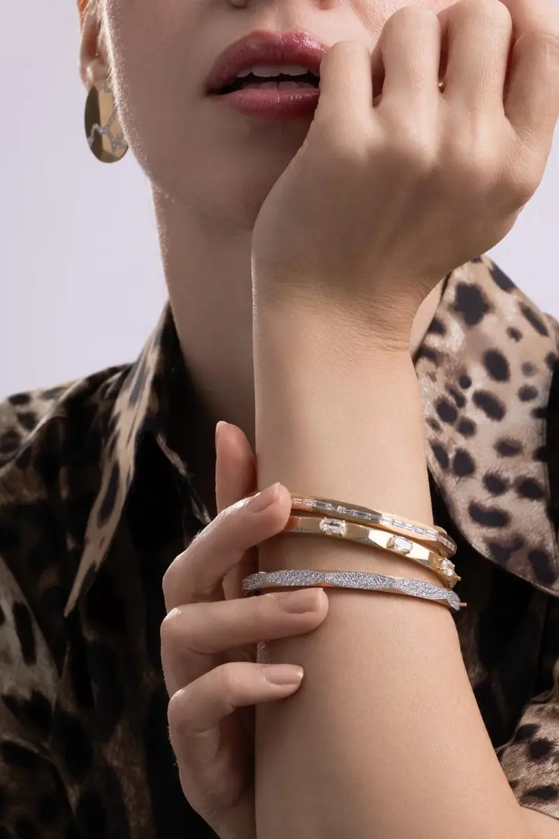 ARUNASHI Diamond Five Oval Geometric Enigma Bangle Bracelet | Thumbnail 2 ARUNASHI Diamond Five Oval Geometric Enigma Bangle Bracelet | Thumbnail 2