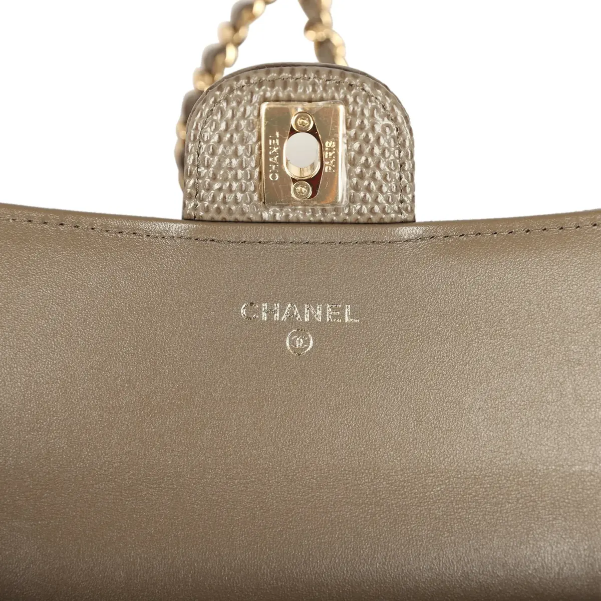 Chanel Chanel Long Top Handle Clutch with Chain Dark Khaki Lizard Embossed Calfskin Gold Hardware | Thumbnail 8 Chanel Chanel Long Top Handle Clutch with Chain Dark Khaki Lizard Embossed Calfskin Gold Hardware | Thumbnail 8