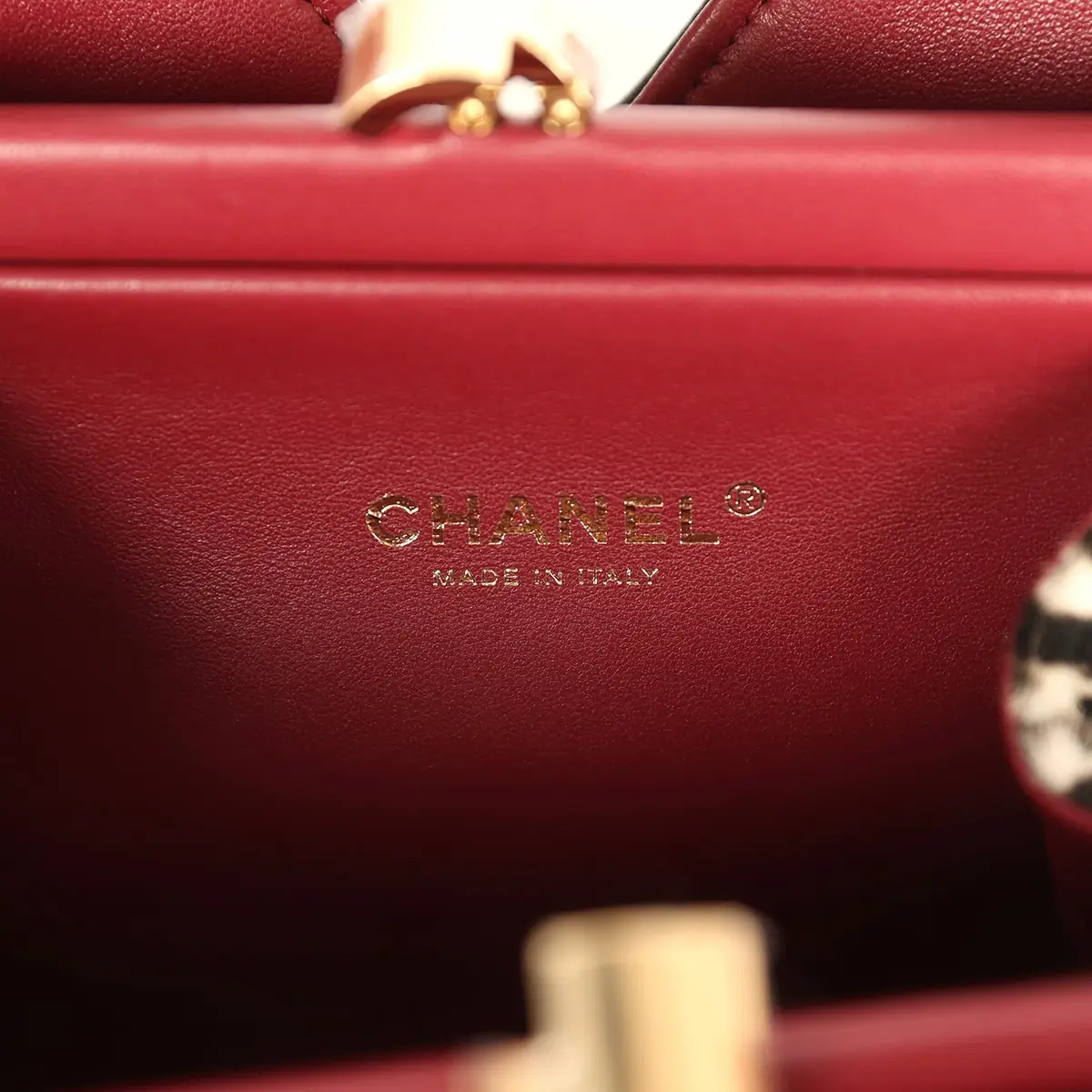 Chanel Chanel Small Chic Lady "Dalmatian Print" Shopping Bag Black, White Pony Hair Gold Hardware | Thumbnail 9 Chanel Chanel Small Chic Lady "Dalmatian Print" Shopping Bag Black, White Pony Hair Gold Hardware | Thumbnail 9