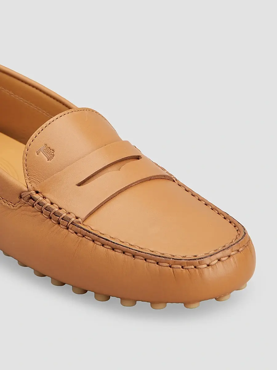 Tod's Women's Gommino Leather Loafers | Thumbnail 5