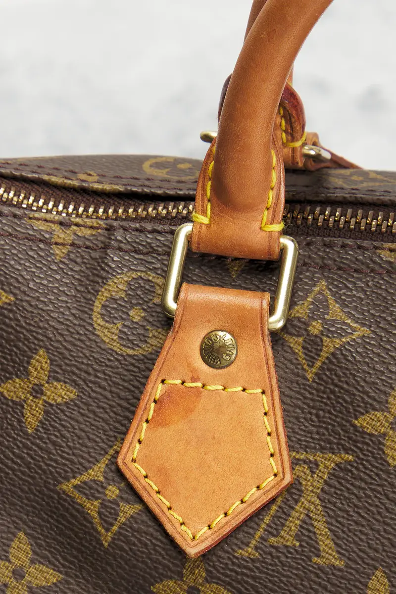 Louis Vuitton Monogram Speedy 30 Handbag | Thumbnail 9