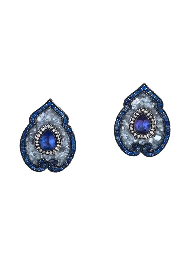 24K Diamond and Blue Sapphire Paisley Earrings 24K Diamond and Blue Sapphire Paisley Earrings