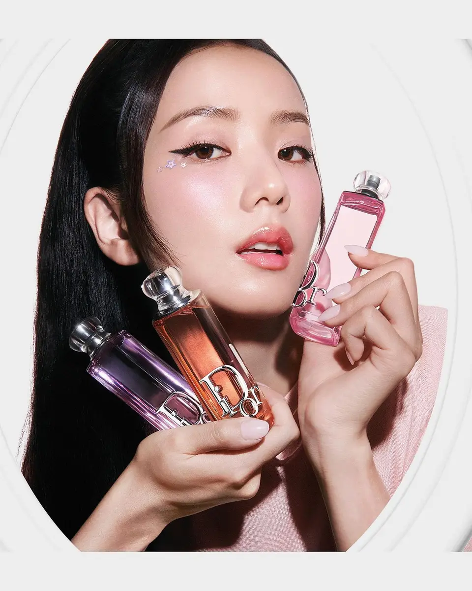 Dior Addict Rosy Glow Eau de Parfum | Thumbnail 5 Dior Addict Rosy Glow Eau de Parfum | Thumbnail 5