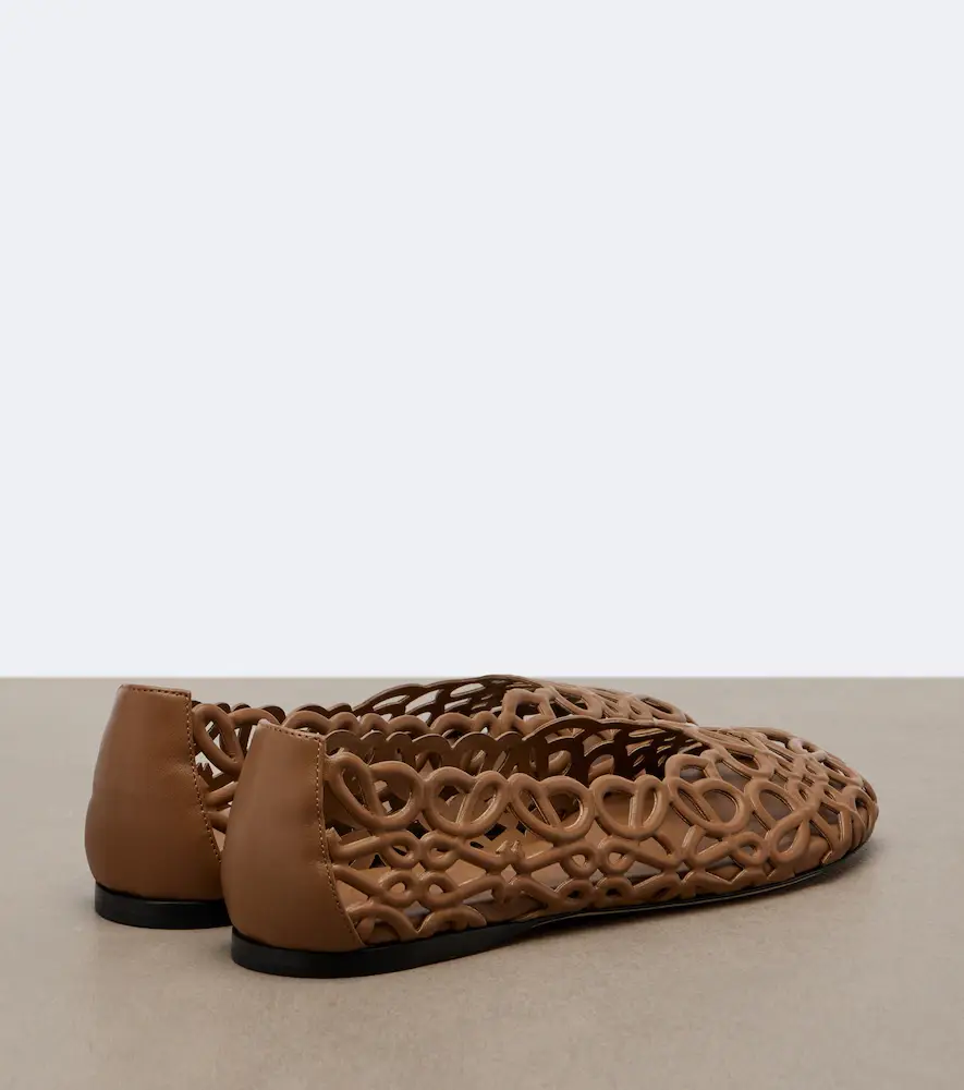 Loewe Petal Anagram leather ballet flats | Thumbnail 2