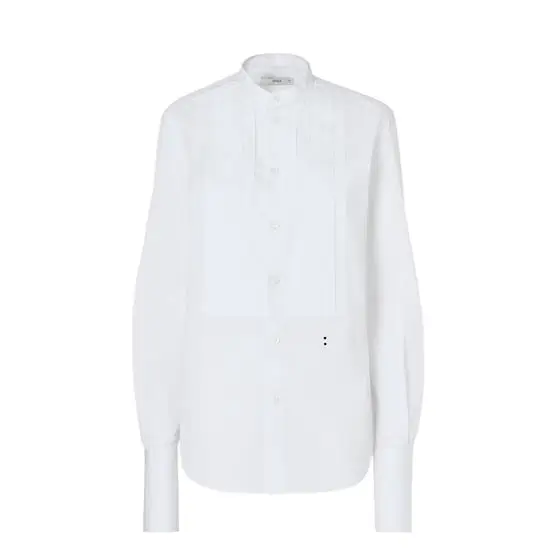 Slim-fit shirt, a men's wardrobe classic, customised with Slim-fit shirt, a men's wardrobe classic, customised with