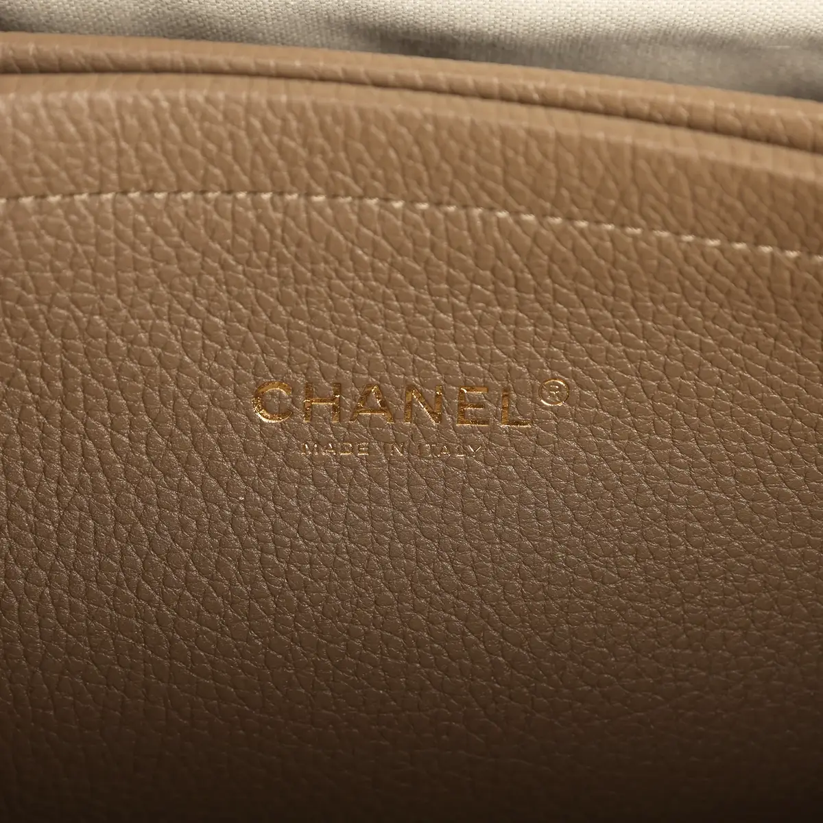 Chanel Chanel Large "Urban Essential" East West Shopping Tote Dark Khaki Caviar Gold Hardware | Thumbnail 10 Chanel Chanel Large "Urban Essential" East West Shopping Tote Dark Khaki Caviar Gold Hardware | Thumbnail 10