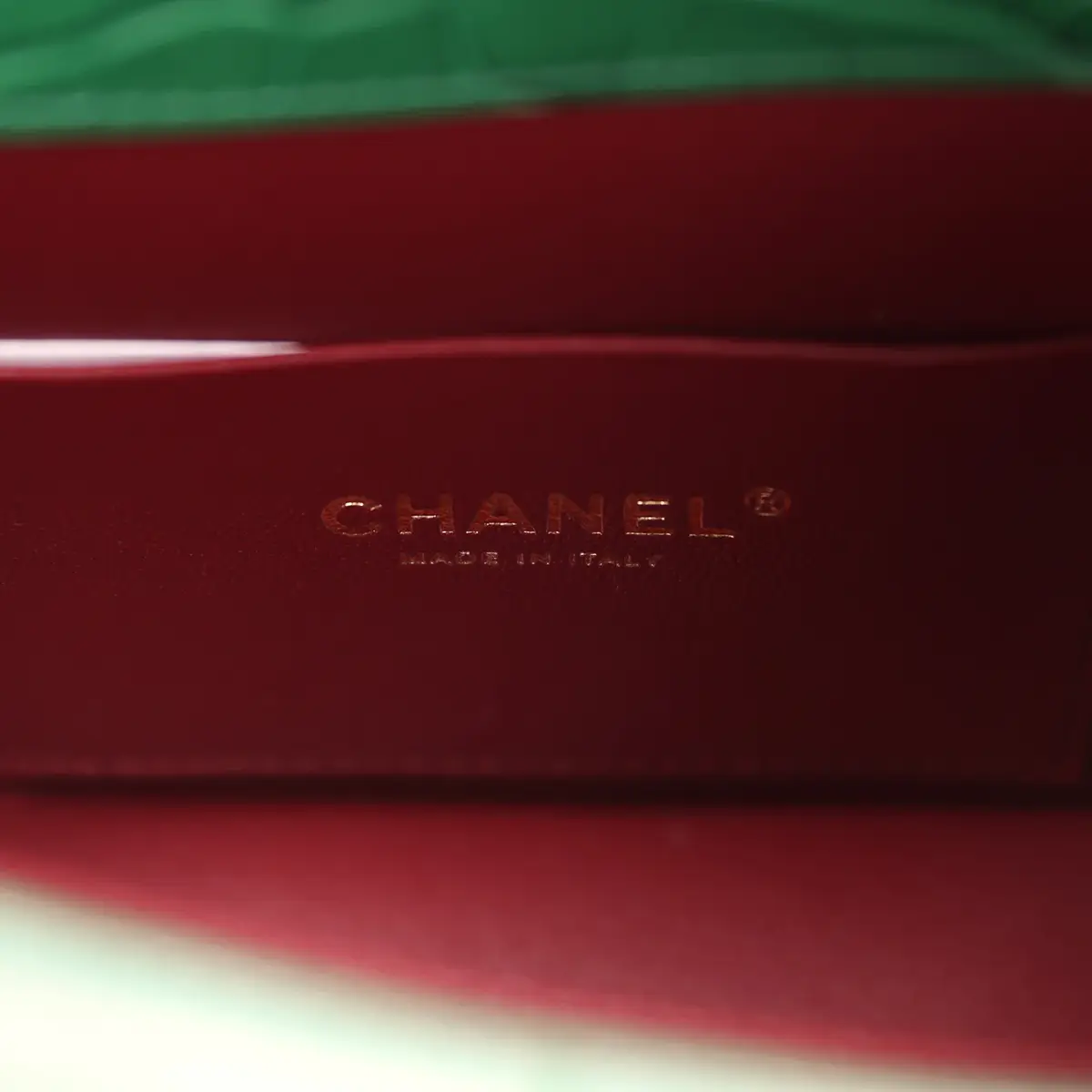 Chanel Chanel Mini Top Handle "Turn Around" Flap Bag Green Croc Embossed Calfskin Gold Hardware | Thumbnail 9 Chanel Chanel Mini Top Handle "Turn Around" Flap Bag Green Croc Embossed Calfskin Gold Hardware | Thumbnail 9