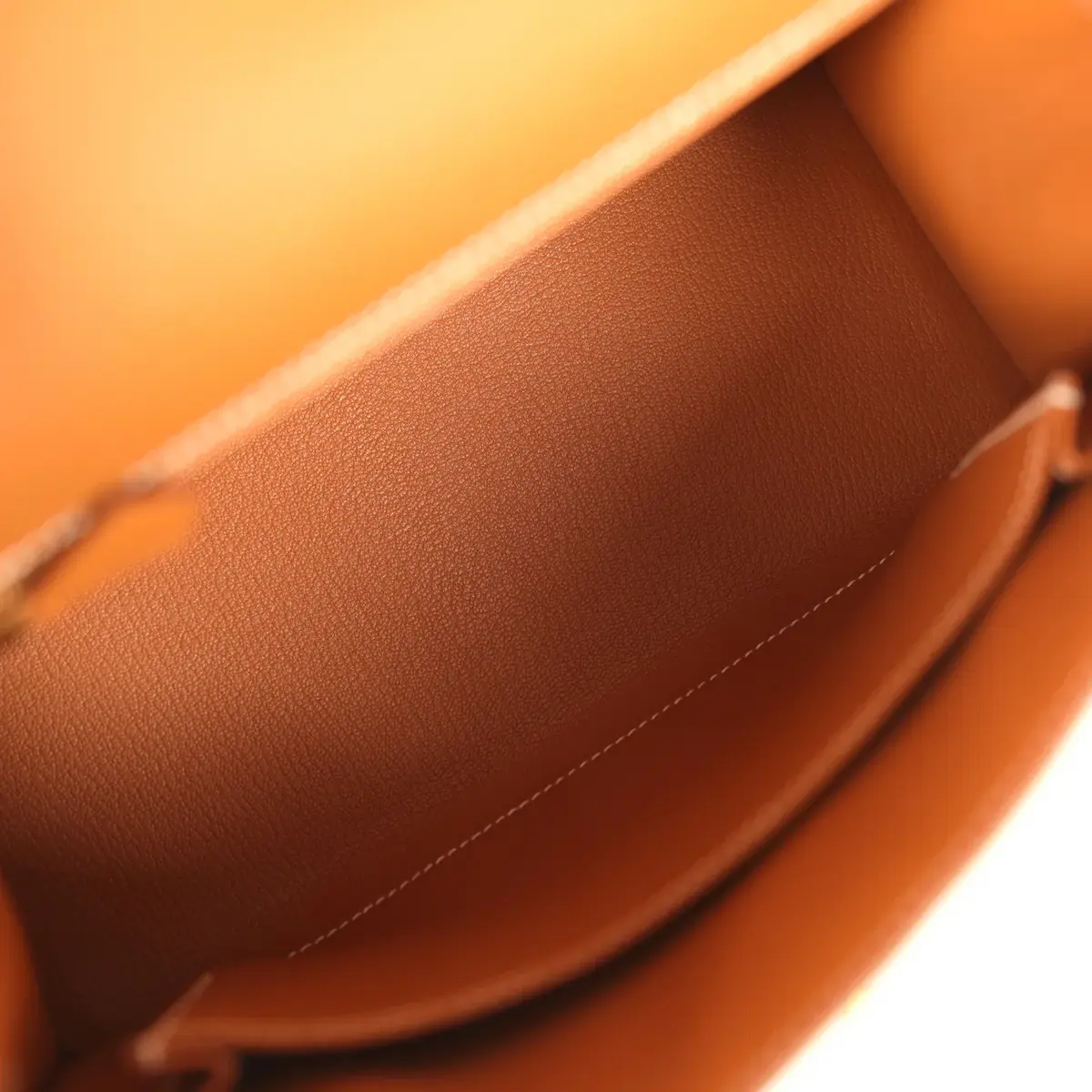 HERMÈS Hermes Kelly Sellier 25 Gold Epsom Gold Hardware | Thumbnail 8 HERMÈS Hermes Kelly Sellier 25 Gold Epsom Gold Hardware | Thumbnail 8