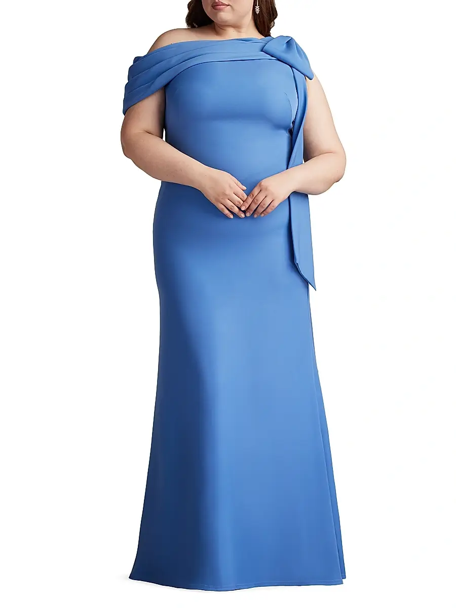 Tadashi Shoji Women's Plus One-Shoulder Crepe Sheath Gown | Thumbnail 3