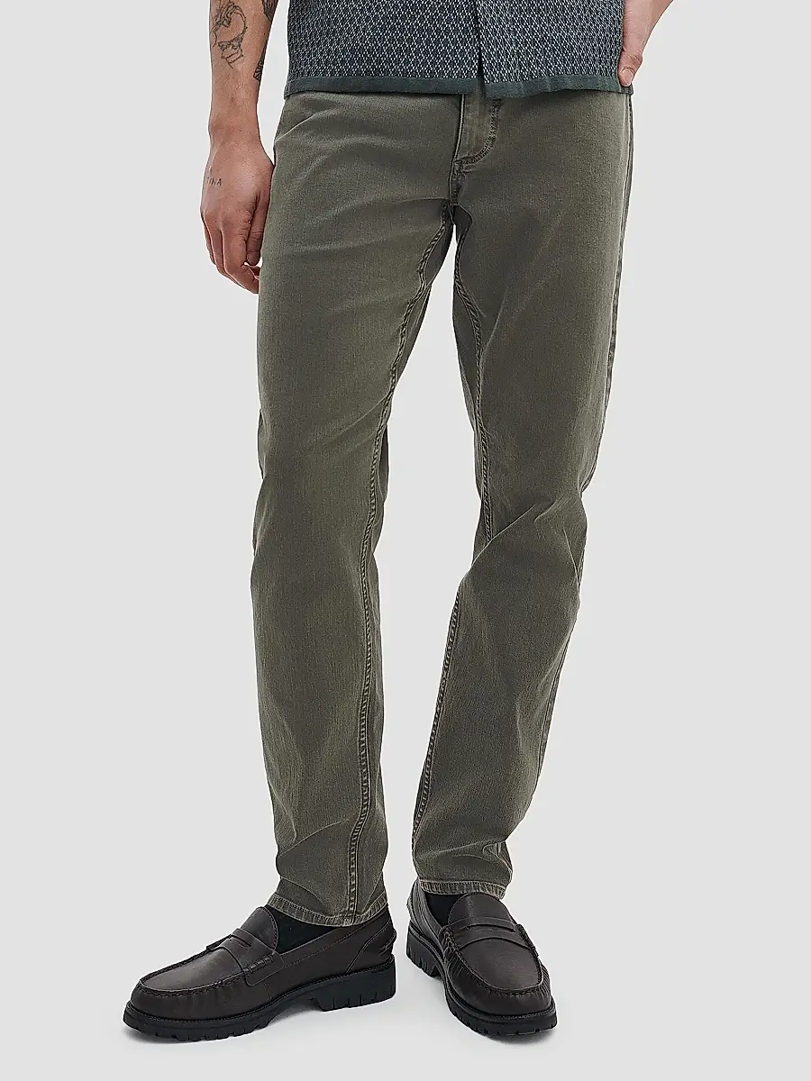 rag & bone Men's Aero Essex Classic-Fit Jeans | Thumbnail 3 rag & bone Men's Aero Essex Classic-Fit Jeans | Thumbnail 3