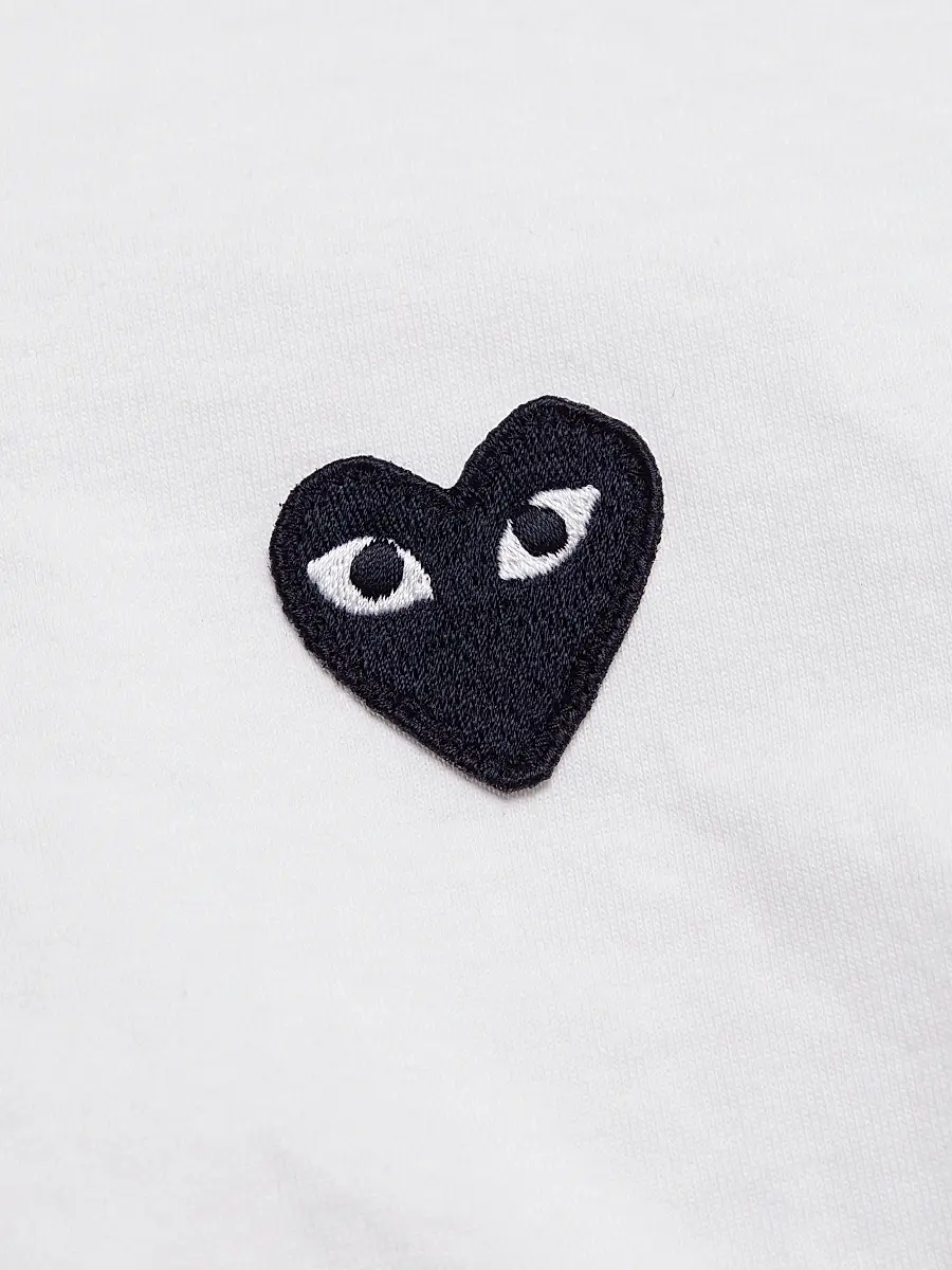 Comme des Garçons PLAY Women's Heart T-Shirt | Thumbnail 7