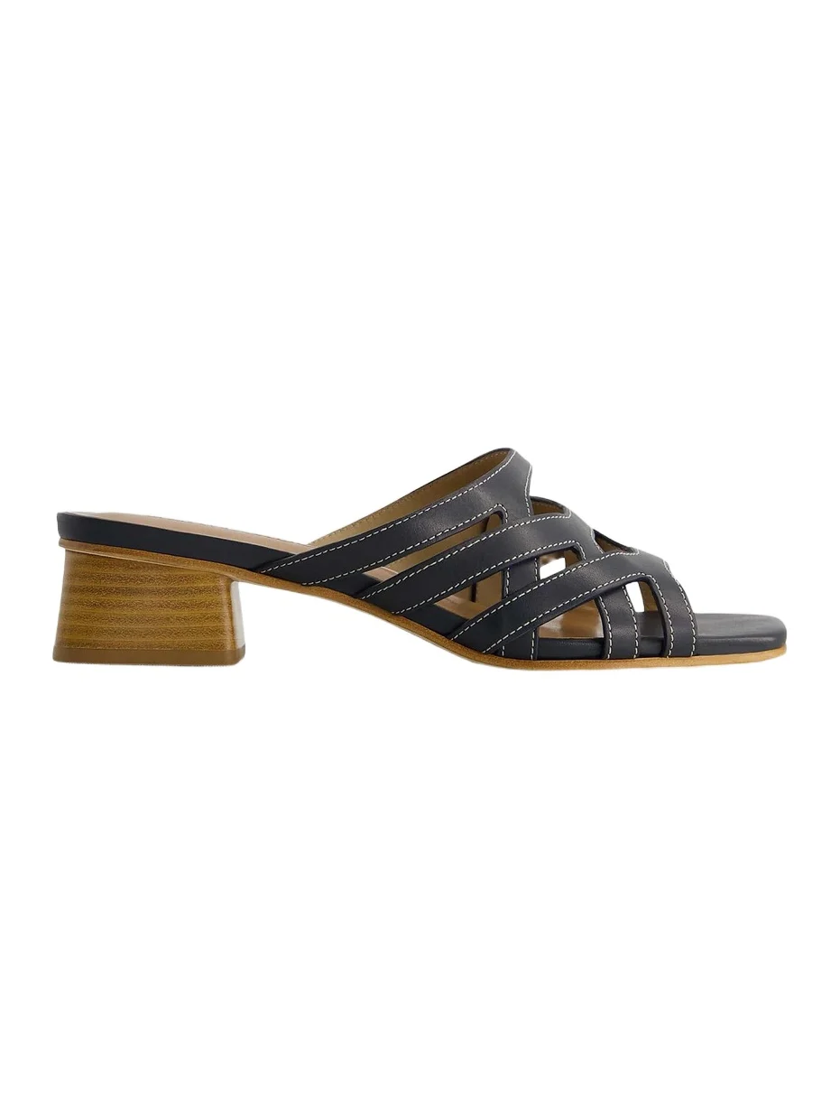 Bernardo Women's Jacin Low Heel Sandals