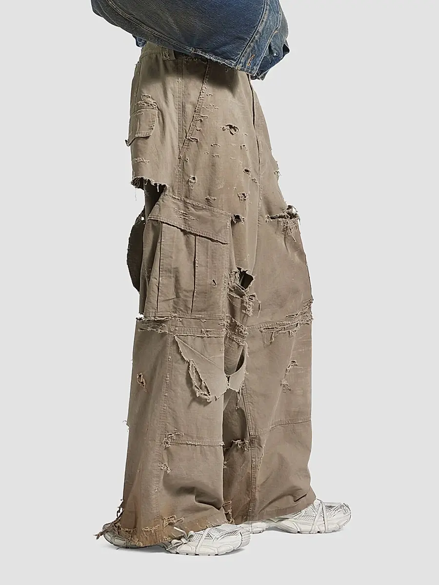 Balenciaga Men's Distressed Large Cargo Pants | Thumbnail 6 Balenciaga Men's Distressed Large Cargo Pants | Thumbnail 6