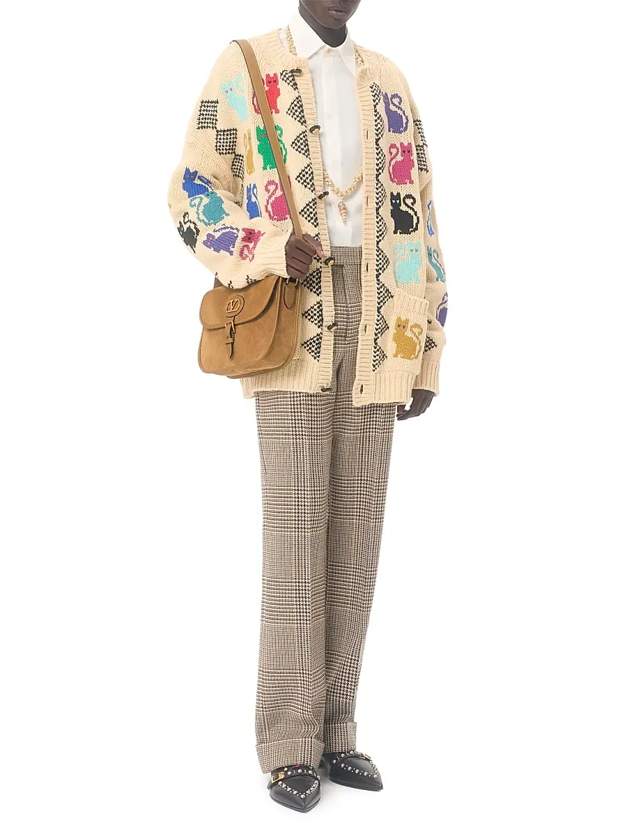Valentino Garavani Men's Wool Cardigan With Le Chat De La Maison Jacquard Pattern | Thumbnail 6 Valentino Garavani Men's Wool Cardigan With Le Chat De La Maison Jacquard Pattern | Thumbnail 6