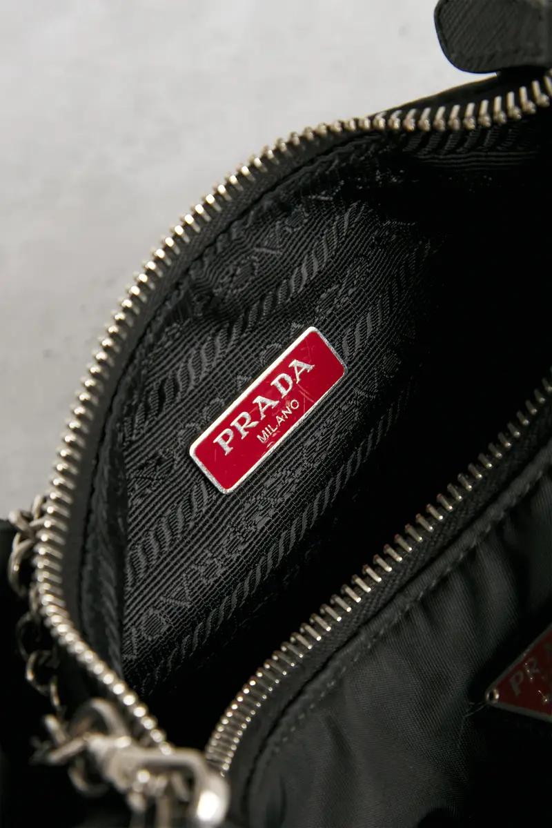 Prada Re-Edition 2005 Re-Nylon Shoulder Bag | Thumbnail 5 Prada Re-Edition 2005 Re-Nylon Shoulder Bag | Thumbnail 5