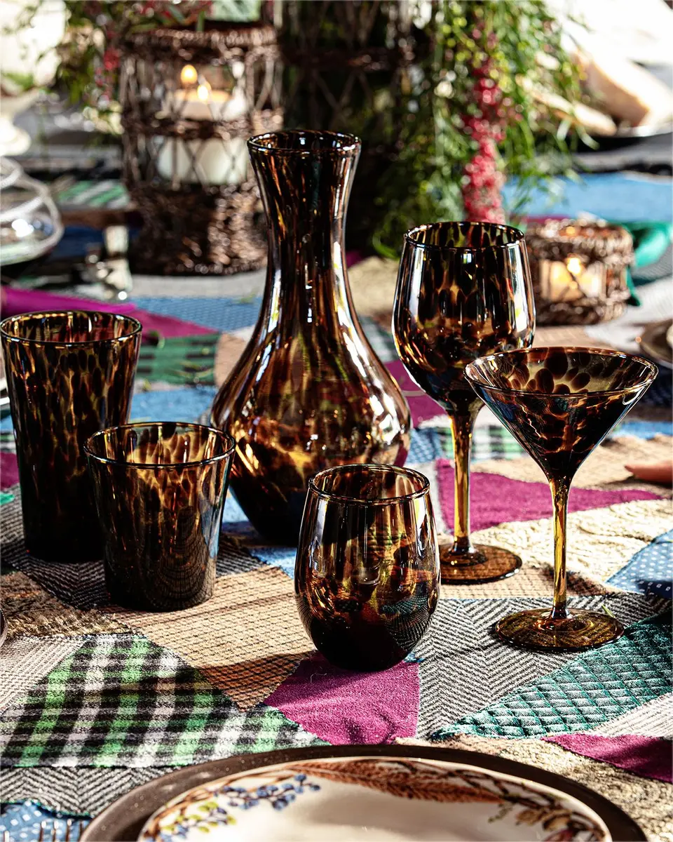 Juliska Puro Tortoiseshell Wine Glass | Thumbnail 2