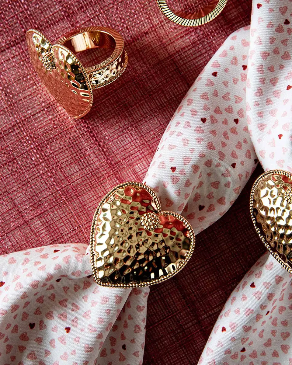 Juliska Berry & Thread Heart Napkin Rings, Set of 4 | Thumbnail 5 Juliska Berry & Thread Heart Napkin Rings, Set of 4 | Thumbnail 5
