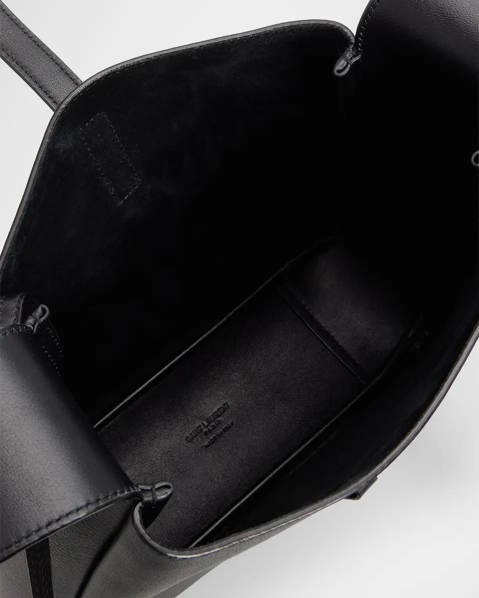 Saint Laurent Le 5 À 7 Small Leather Crossbody Bag | Thumbnail 3