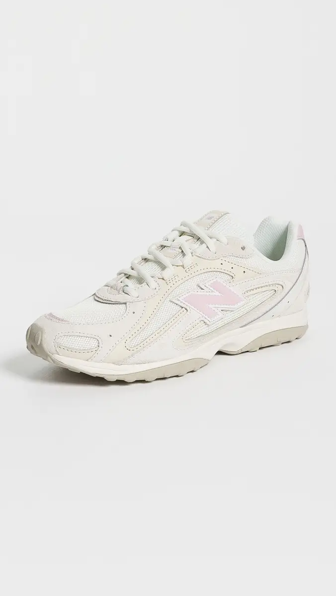 New Balance 204L Sneakers | Thumbnail 2 New Balance 204L Sneakers | Thumbnail 2