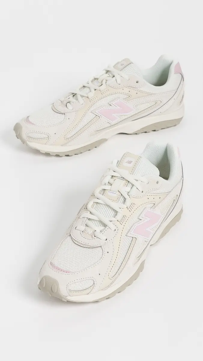 New Balance 204L Sneakers | Thumbnail 4 New Balance 204L Sneakers | Thumbnail 4