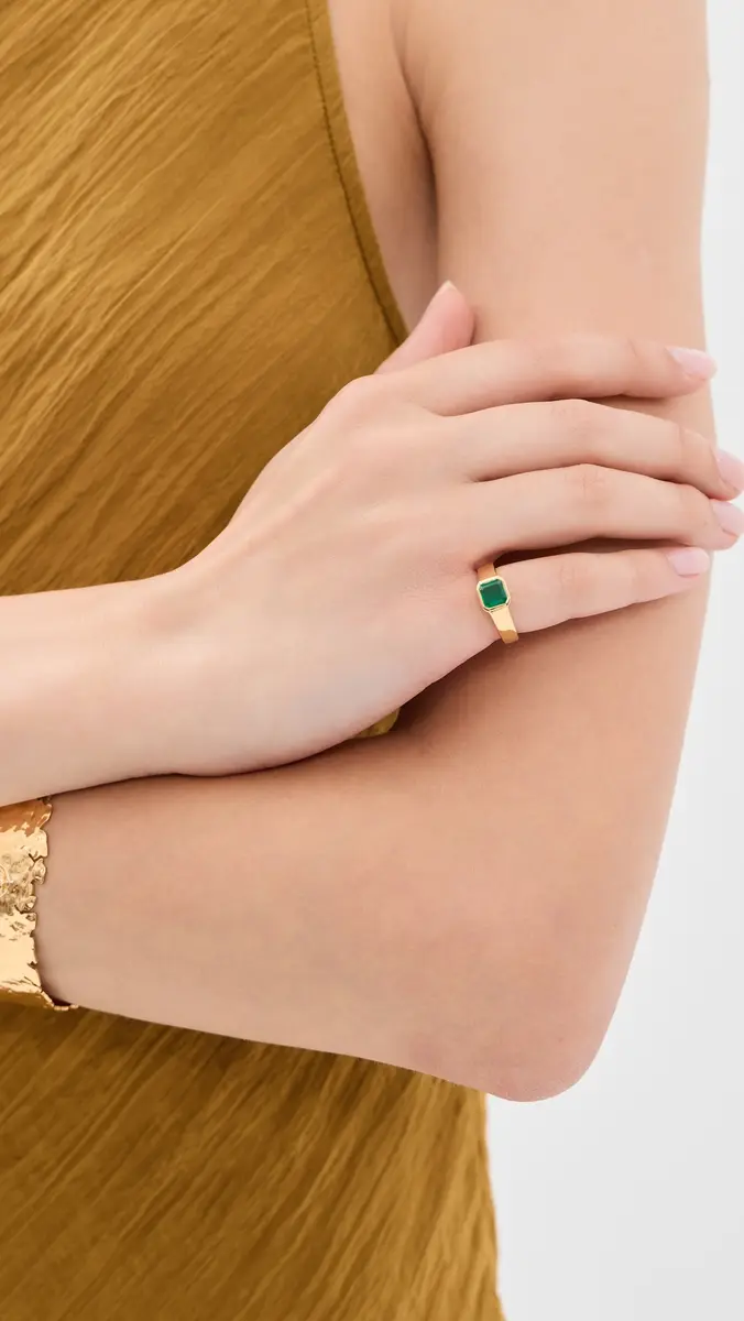 Shashi Emerald Pinky Signet Ring | Thumbnail 3