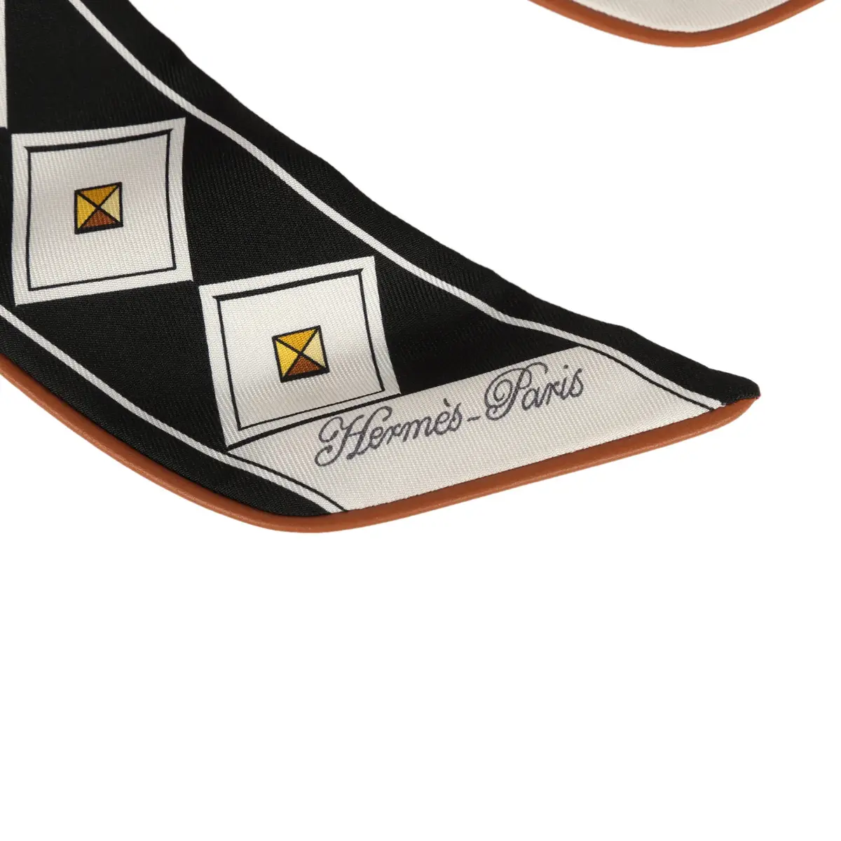 HERMÈS Hermes "Colliers et Chiens Forever" Black, Blanc, Caramel Leather Trim Silk | Thumbnail 3 HERMÈS Hermes "Colliers et Chiens Forever" Black, Blanc, Caramel Leather Trim Silk | Thumbnail 3