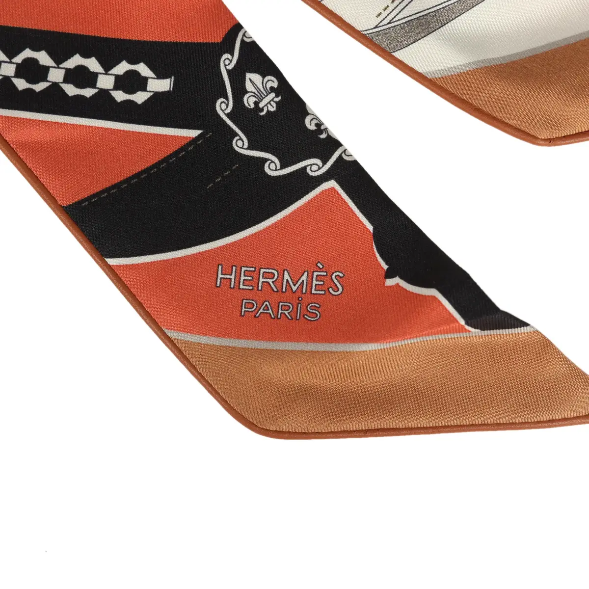 HERMÈS Hermes "La Promenade Du Matin Forever" Barenia, Brique, Black Leather Trim Silk | Thumbnail 3 HERMÈS Hermes "La Promenade Du Matin Forever" Barenia, Brique, Black Leather Trim Silk | Thumbnail 3