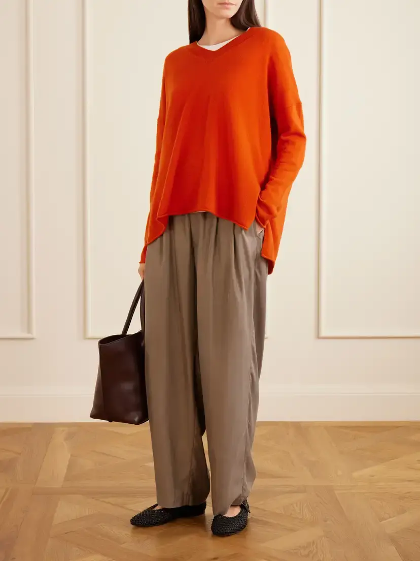 Allude Cashmere Sweater | Thumbnail 2 Allude Cashmere Sweater | Thumbnail 2