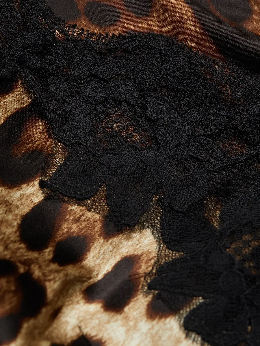 Dolce & Gabbana Women's Lace-Trimmed Leopard Chemise Top | Thumbnail 6 Dolce & Gabbana Women's Lace-Trimmed Leopard Chemise Top | Thumbnail 6