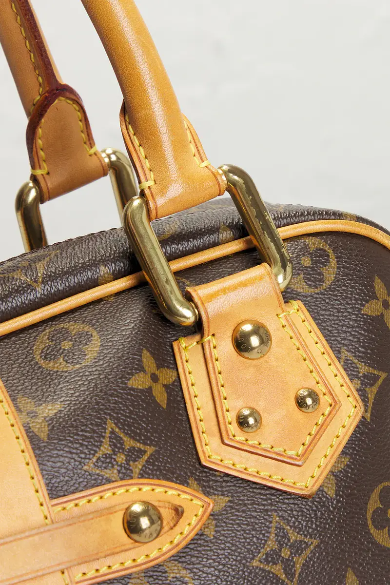 Louis Vuitton Monogram Manhattan GM Handbag | Thumbnail 9 Louis Vuitton Monogram Manhattan GM Handbag | Thumbnail 9