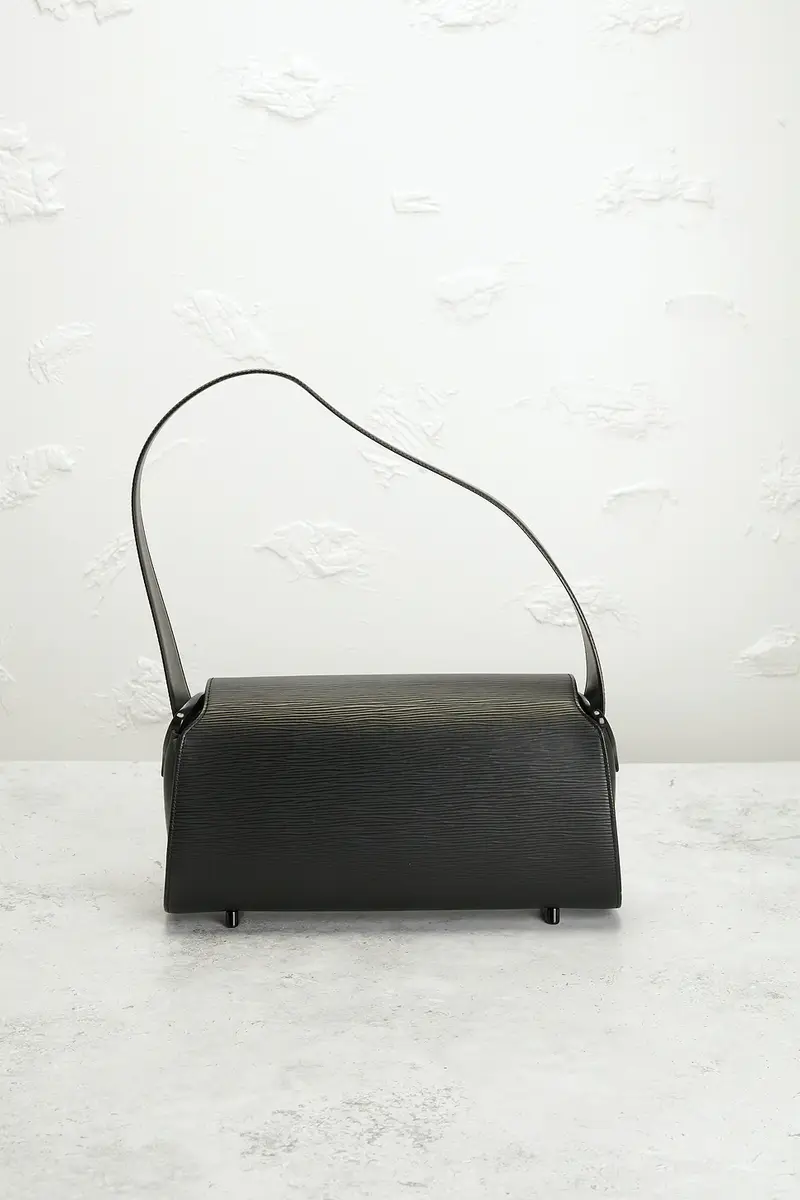 Louis Vuitton Epi Nocturne PM Shoulder Bag | Thumbnail 3